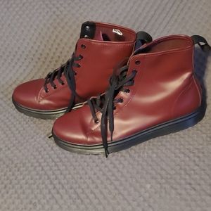 Dr. Martens 🍒 Cherry Red 8-eye boot